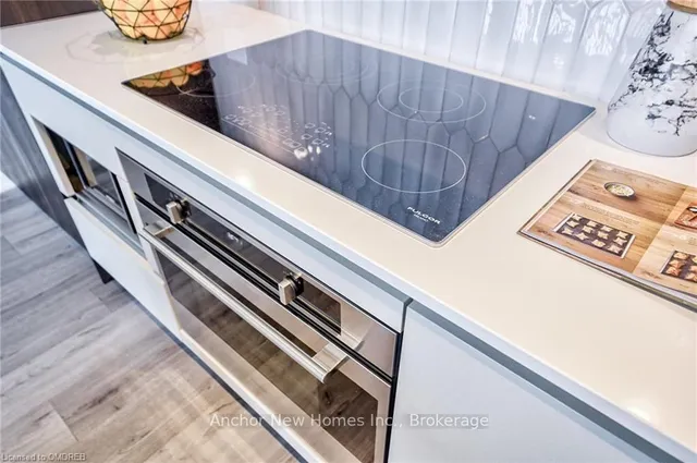 Additional image 17 of 405 DUNDAS St Unit 435