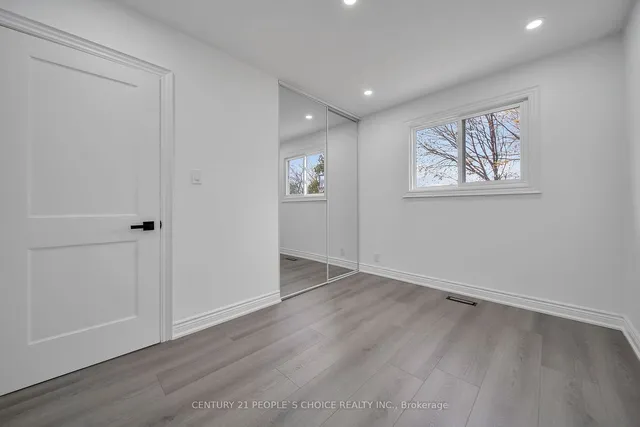 Additional image 17 of 3643 Woodruff Cres