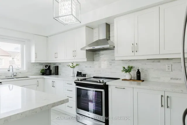 Additional image 25 of 745 Candlestick Circ