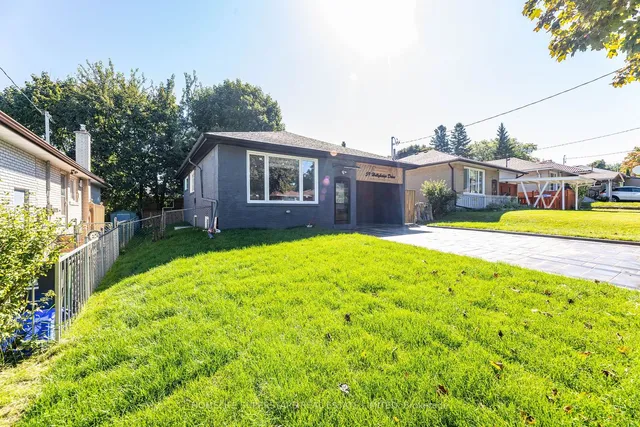 Additional image 32 of 59 Hollyhedge Dr