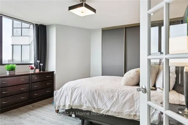 Additional image 28 of 1333 BLOOR St Unit 901