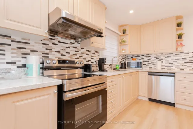 Additional image 13 of 362 Kingsbridge Garden Circ