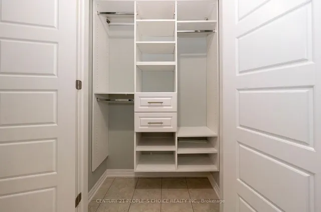 Additional image 21 of 381 Dahlia Tr