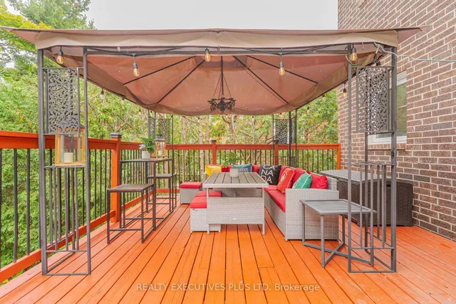 Additional image 34 of 8 Lombardy Cres