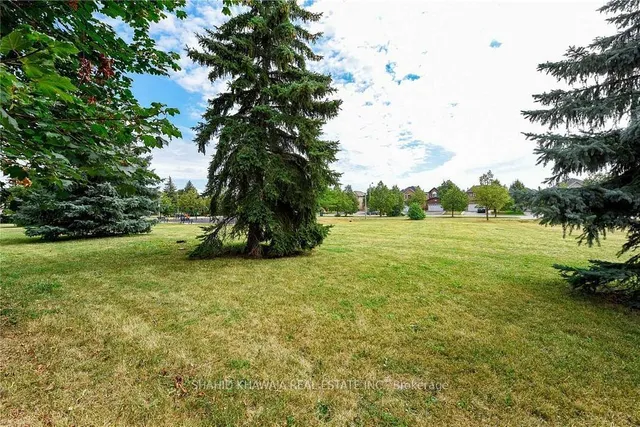 Additional image 10 of 34 Spadina Rd