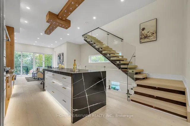 Additional image 6 of 690 Merton St