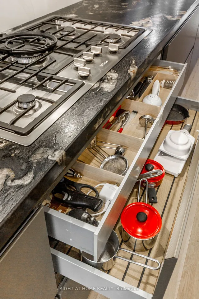 Additional image 18 of 118 Martin Grove Rd