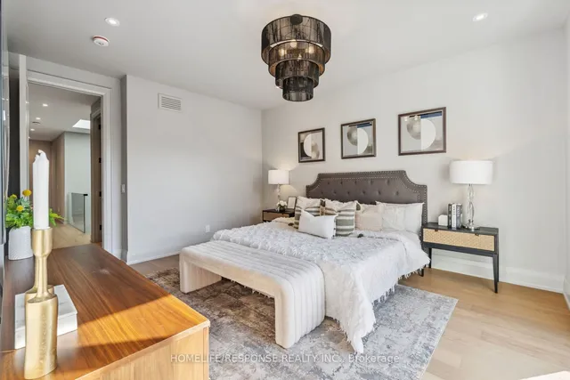 Additional image 21 of 8 MARTIN GROVE Rd