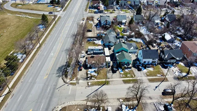 Additional image 15 of 103 Woodward Ave