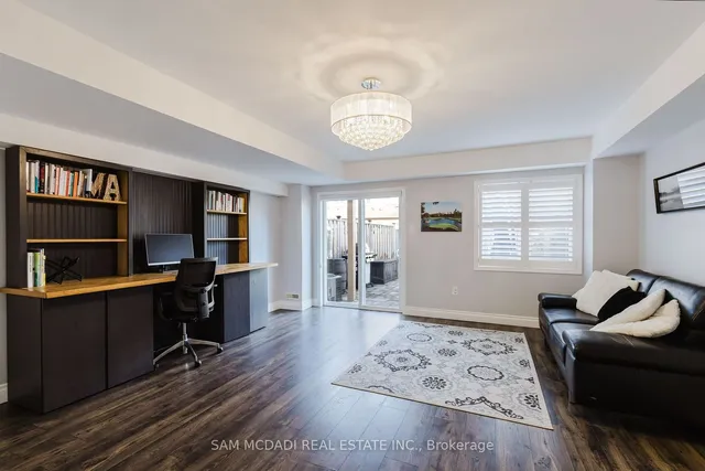 Additional image 4 of 745 Candlestick Circ