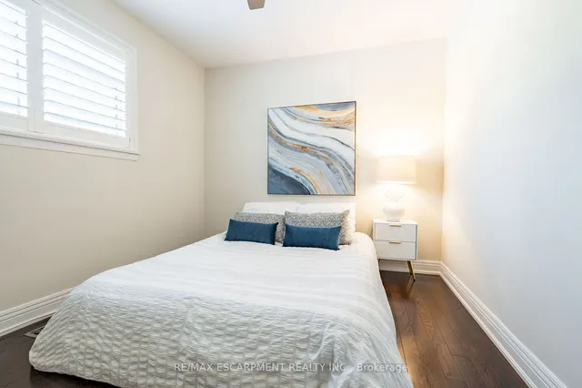 Additional image 17 of 5247 SPRUCE Ave