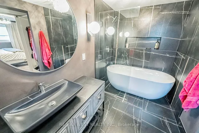 Additional image 27 of 680 Powell Crt