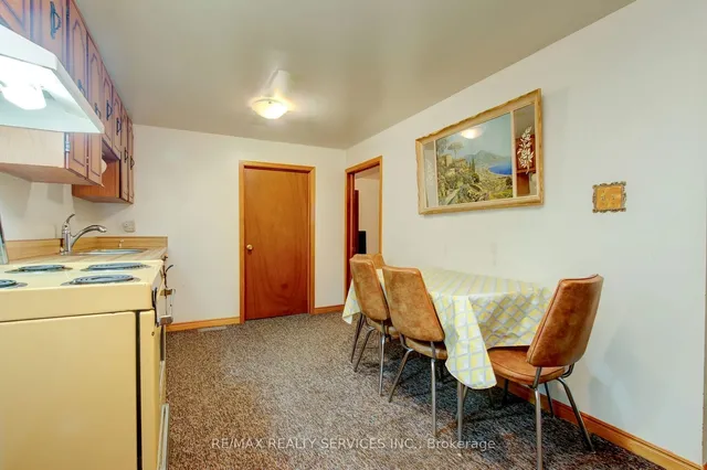 Additional image 28 of 42 Mallard Cres