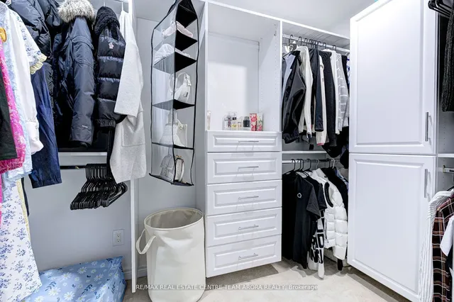 Additional image 23 of 17 Junetown Circ