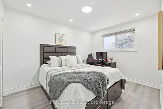 Additional image 23 of 3420 Monica Dr