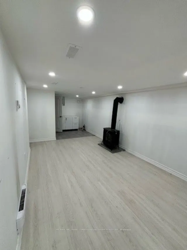 Additional image 14 of 7 Calderon Cres