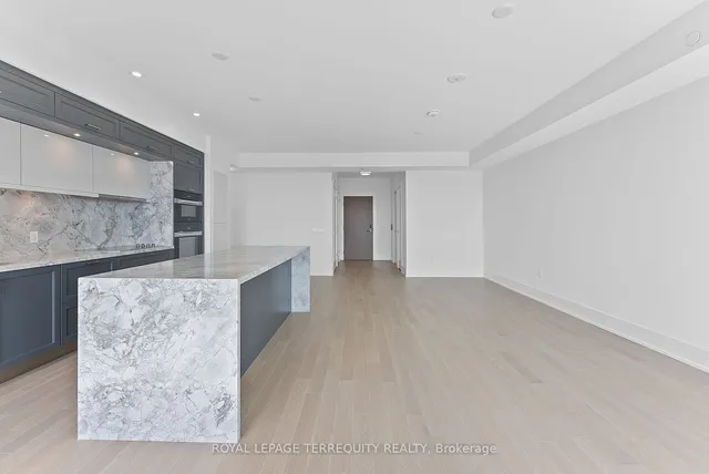 Additional image 9 of 20 Inn on the Park Dr Unit 2033