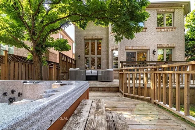 Additional image 37 of 1621 Bayshire Dr