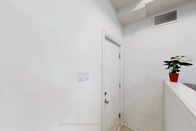 Additional image 26 of 9460 The Gore Rd Unit 74