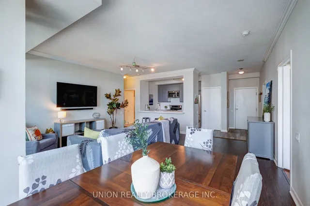 Additional image 4 of 2067 Lake shore Blvd Unit 802