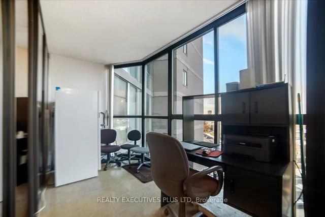 Additional image 11 of 4235 Sherwoodtowne Blvd Unit 702