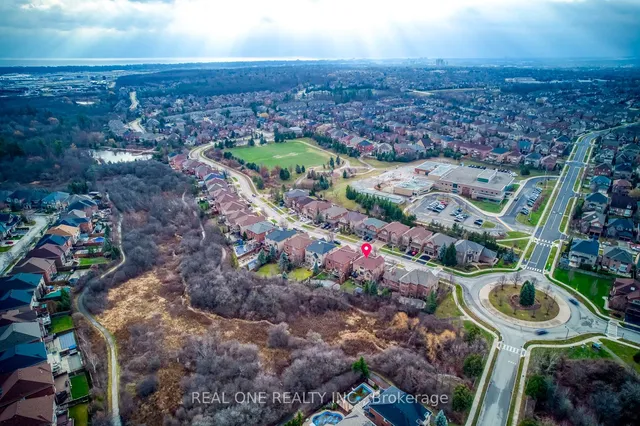 Additional image 39 of 1564 Pinery Cres