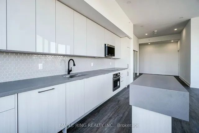 Additional image 10 of 2489 Taunton Rd Unit 212