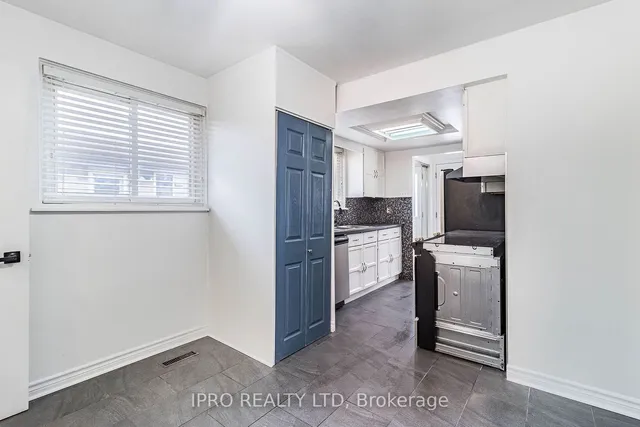 Additional image 24 of 7646 Priory Cres