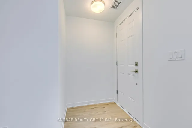 Additional image 5 of 4015 Hickory Dr Unit TH18