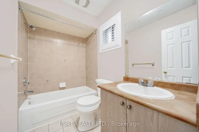 Additional image 22 of 1204 Prestonwood Cres