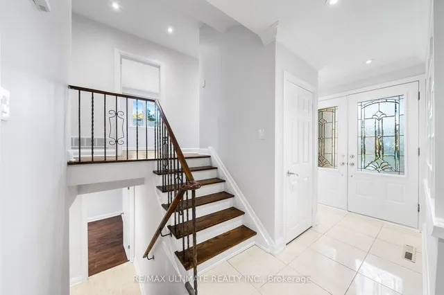 Additional image 11 of 66 Lloydminster Cres