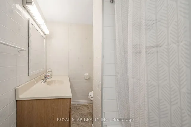 Additional image 31 of 7745 Priory Cres