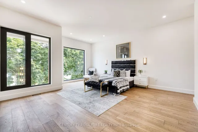 Additional image 24 of 47 Moore St