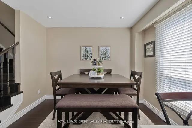 Additional image 6 of 28 Kincaid Crt