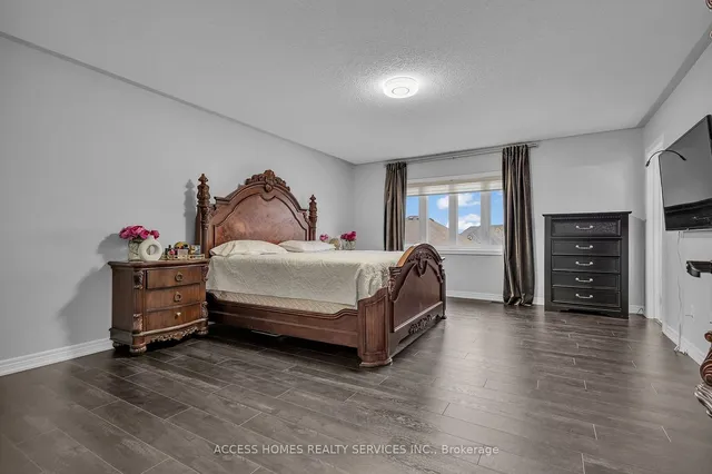 Additional image 23 of 88 Lola Cres