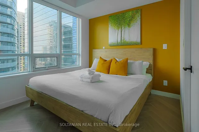 Additional image 24 of 55 Bremner Blvd Unit 1510