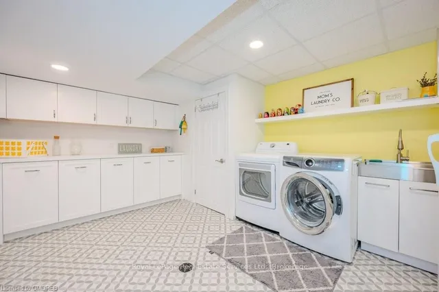 Additional image 32 of 2145 ELMHURST Ave