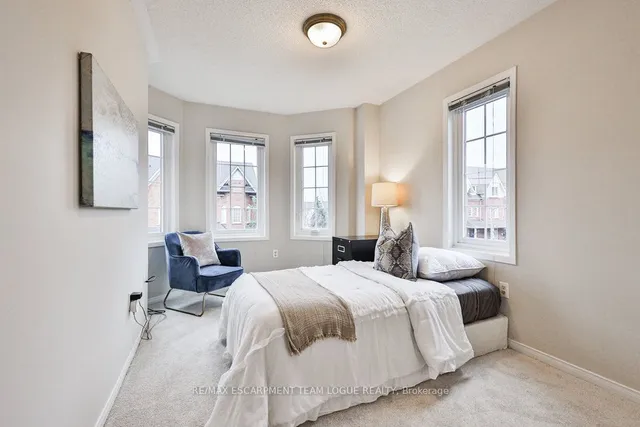 Additional image 17 of 199 Roxton Rd