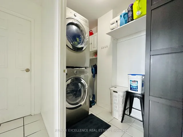 Additional image 16 of 3533 Derry Rd Unit 902