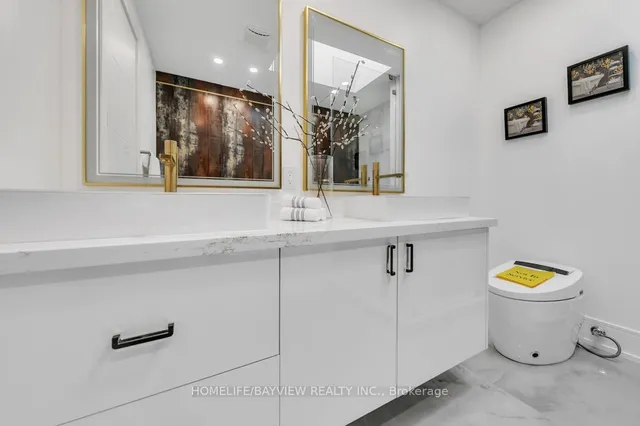 Additional image 23 of 690 Merton St