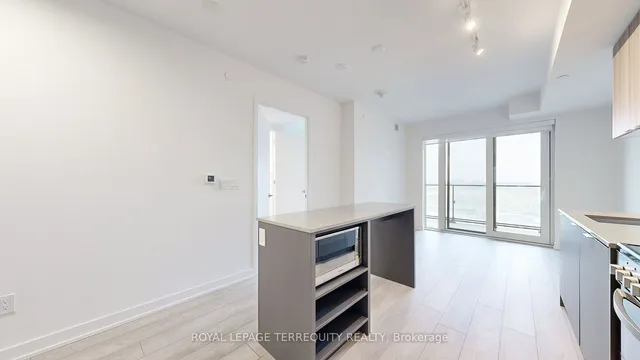 Additional image 7 of 8 Tippett Rd Unit 809