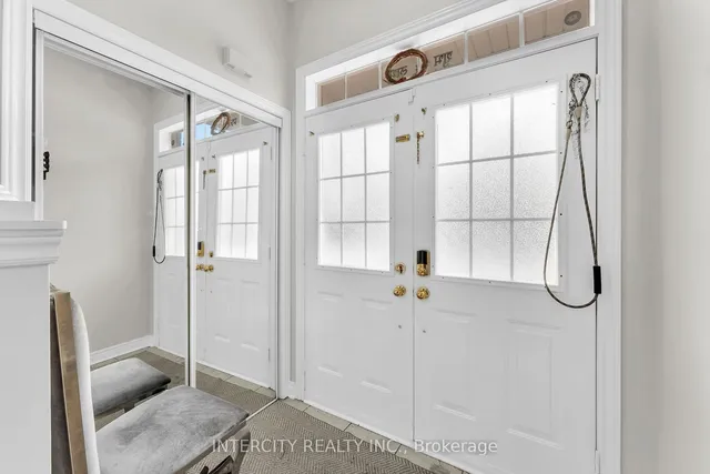 Additional image 4 of 7 Pika Tr