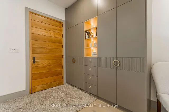 Additional image 4 of 118 Martin Grove Rd