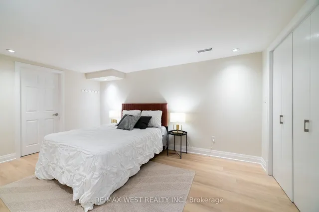 Additional image 29 of 2366 Devon Rd