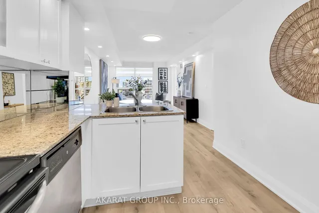 Additional image 12 of 761 Bay St Unit 3004