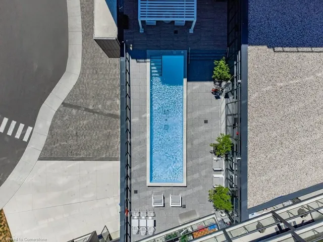 Additional image 34 of 3200 Dakota Common Unit B602