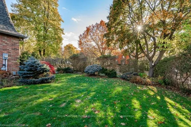 Additional image 35 of 2145 ELMHURST Ave