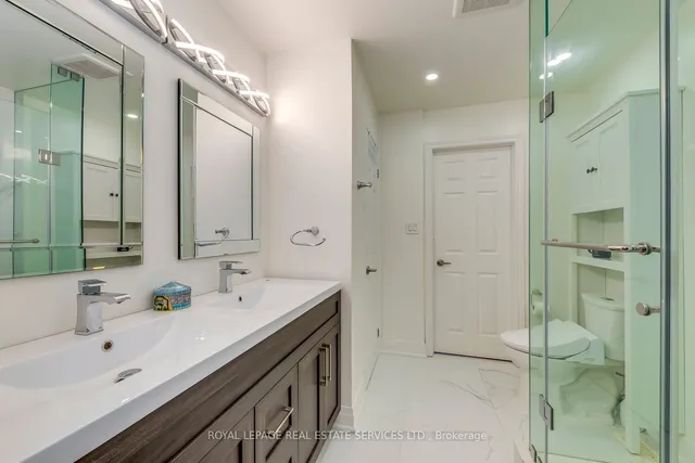 Additional image 32 of 2484 Logan Ave