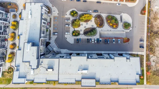 Additional image 28 of 128 Grovewood Common Unit 119