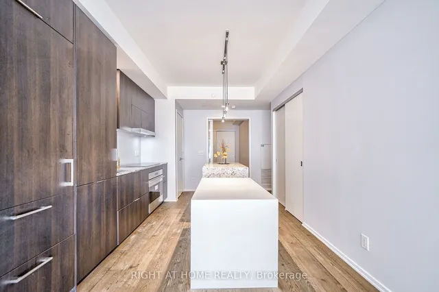 Additional image 11 of 1 Bloor St Unit 4707